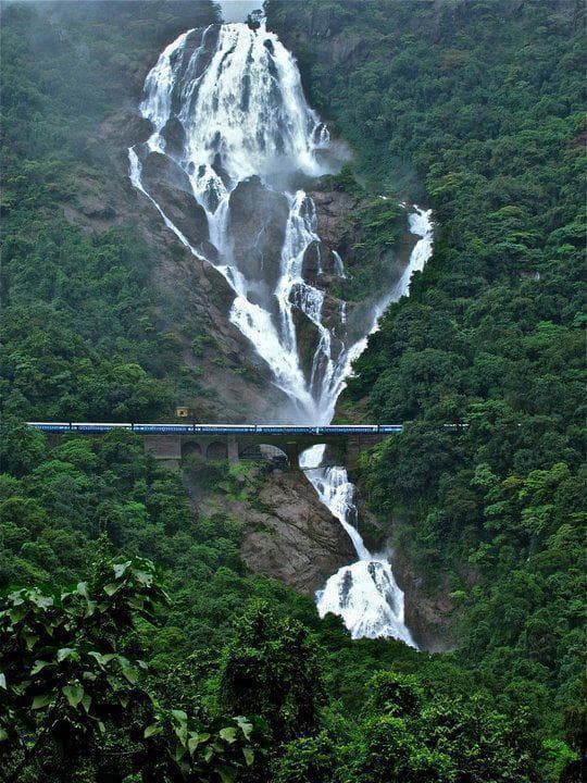 Железная дорога Конан и водопад Дудхсагар, Гоа, Индия